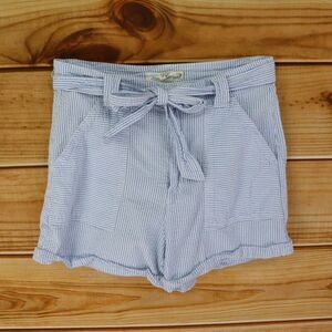 L.O.G.G. Casual Shorts Womens Size 6 Blue White Striped‎ Cotton Belted Pockets
